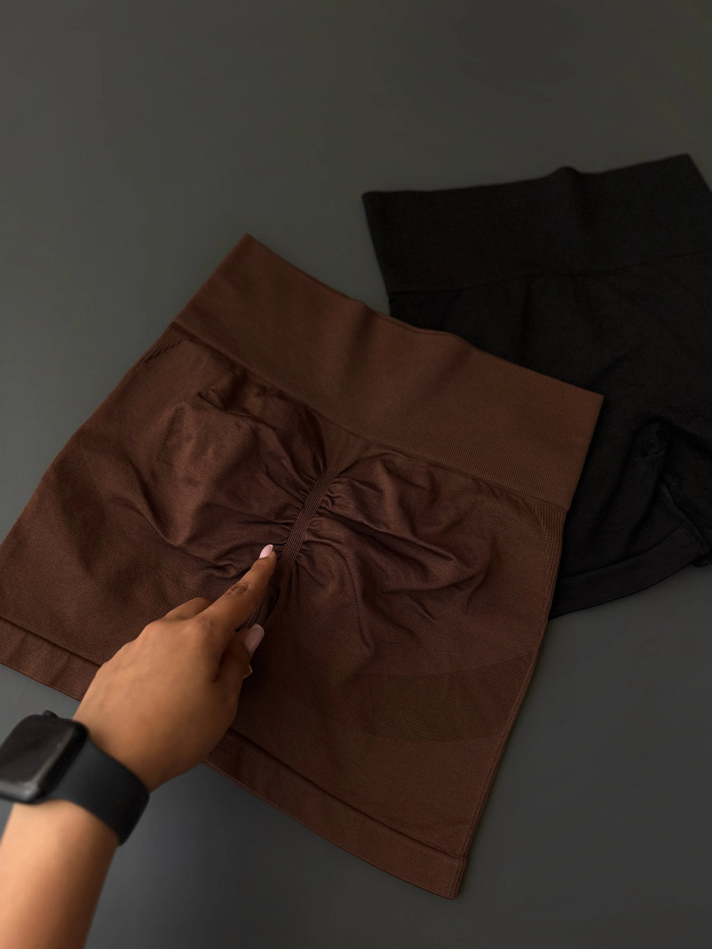 Women’s High-Waisted Scrunch Butt Seamless Shorts