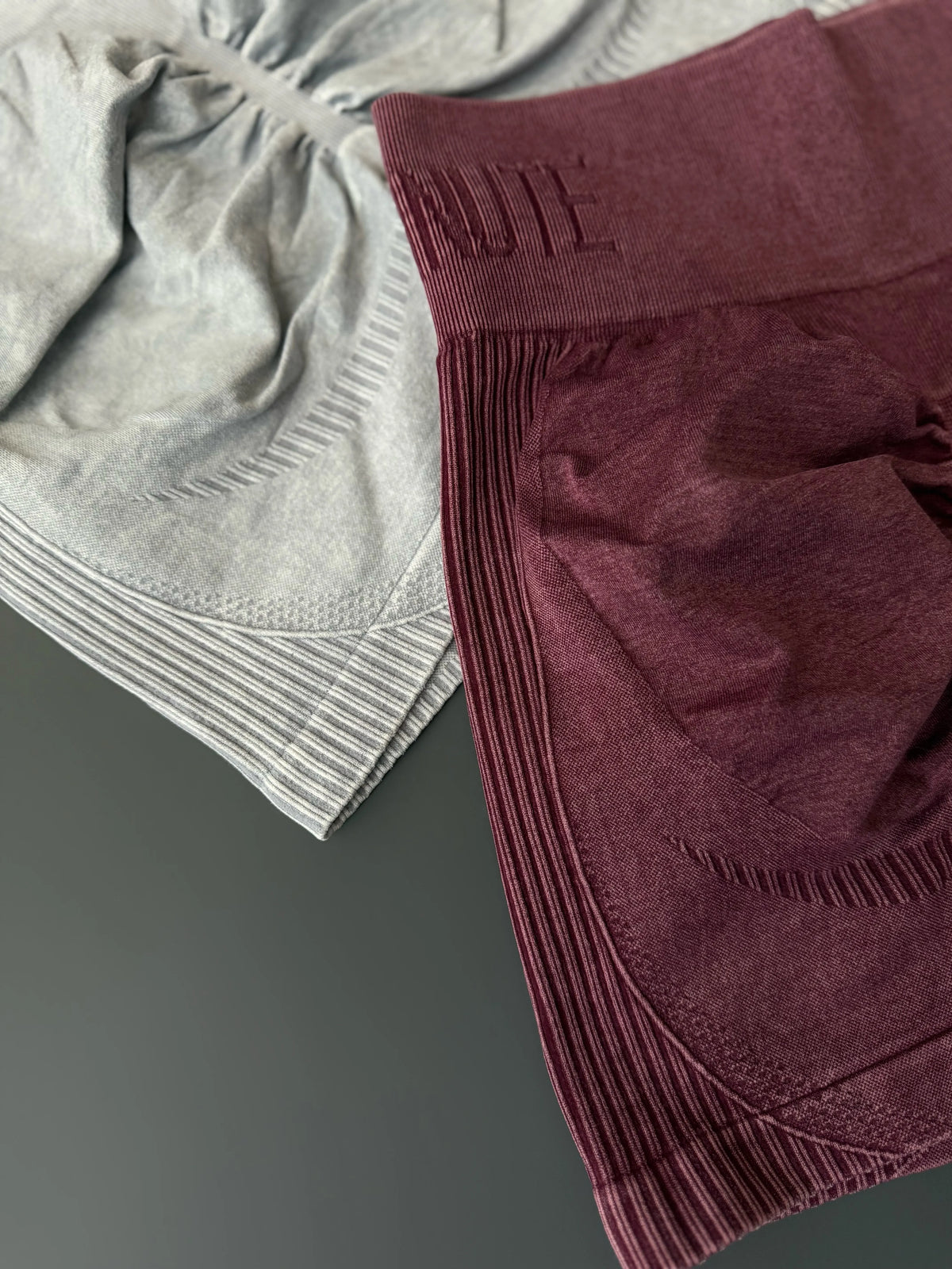 Women’s High-Waisted Scrunch Seamless Shorts