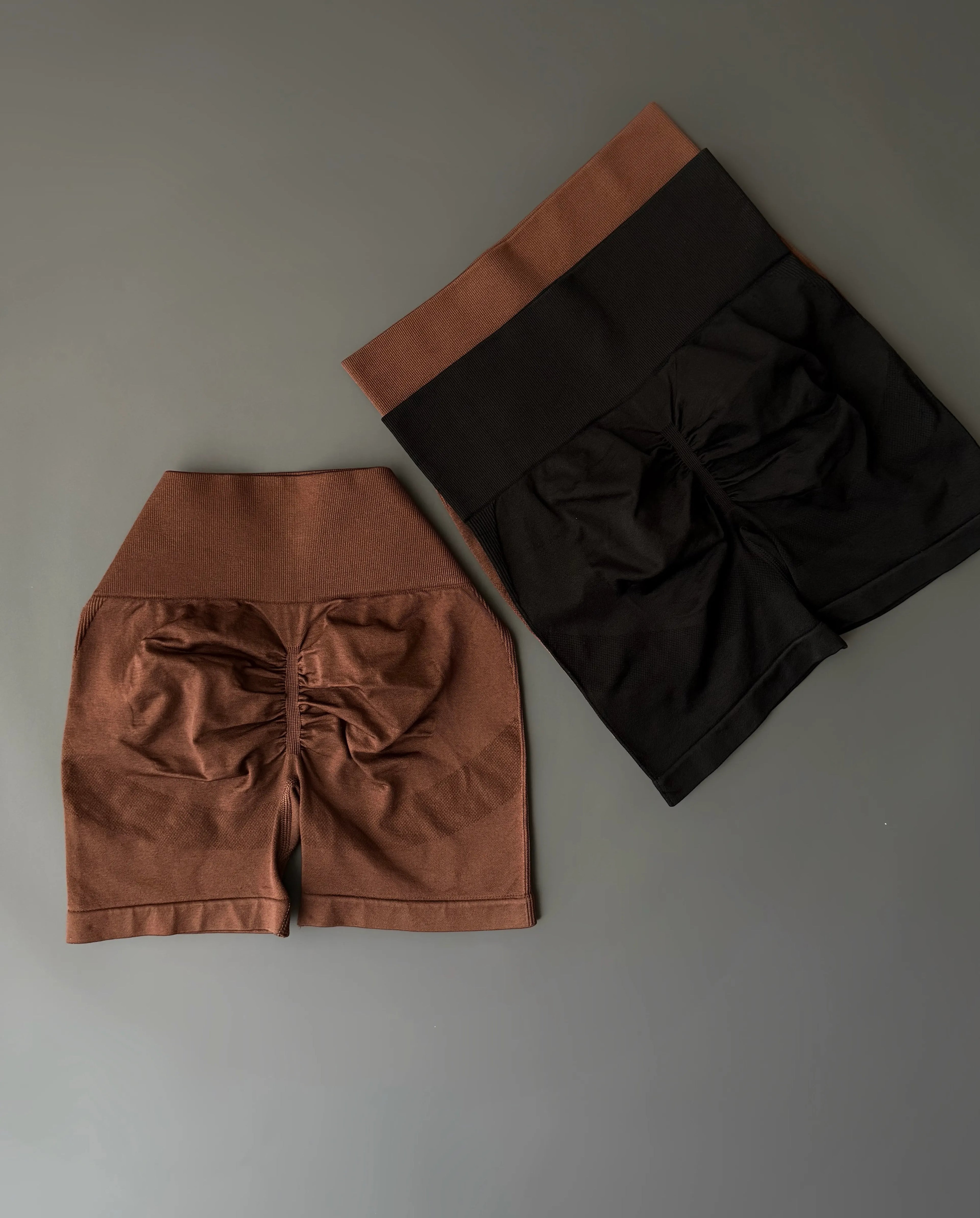 Women’s High-Waisted Scrunch Butt Seamless Shorts